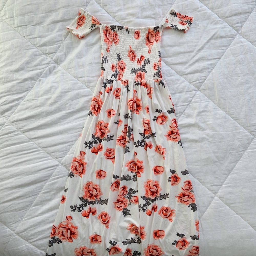 White Floral Maxi Dress Sz Small